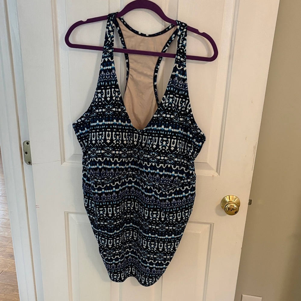 Ava & Viv Navy and White Patterned Swim Tank Top